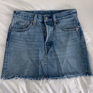 Levi’s denim skirt, size 26